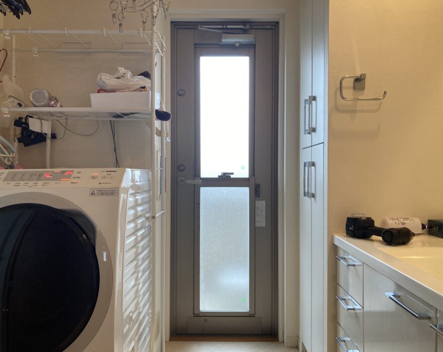 s様マンションリビング洗面所