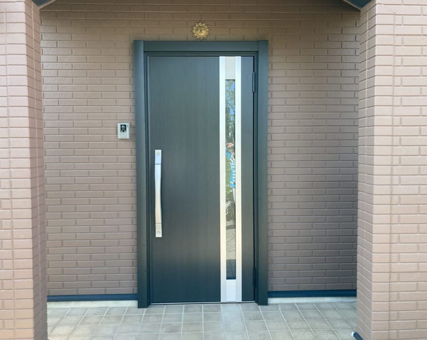 玄関ドア施工後